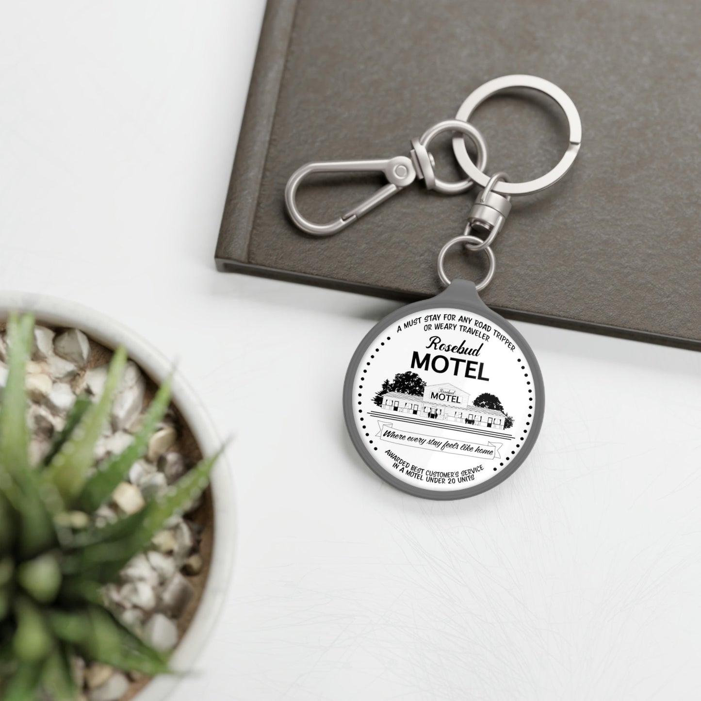 Rosebud Motel Keychain, Cute Schitts Creek Round Keyring